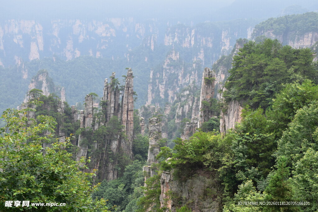 张家界奇峰异石景观