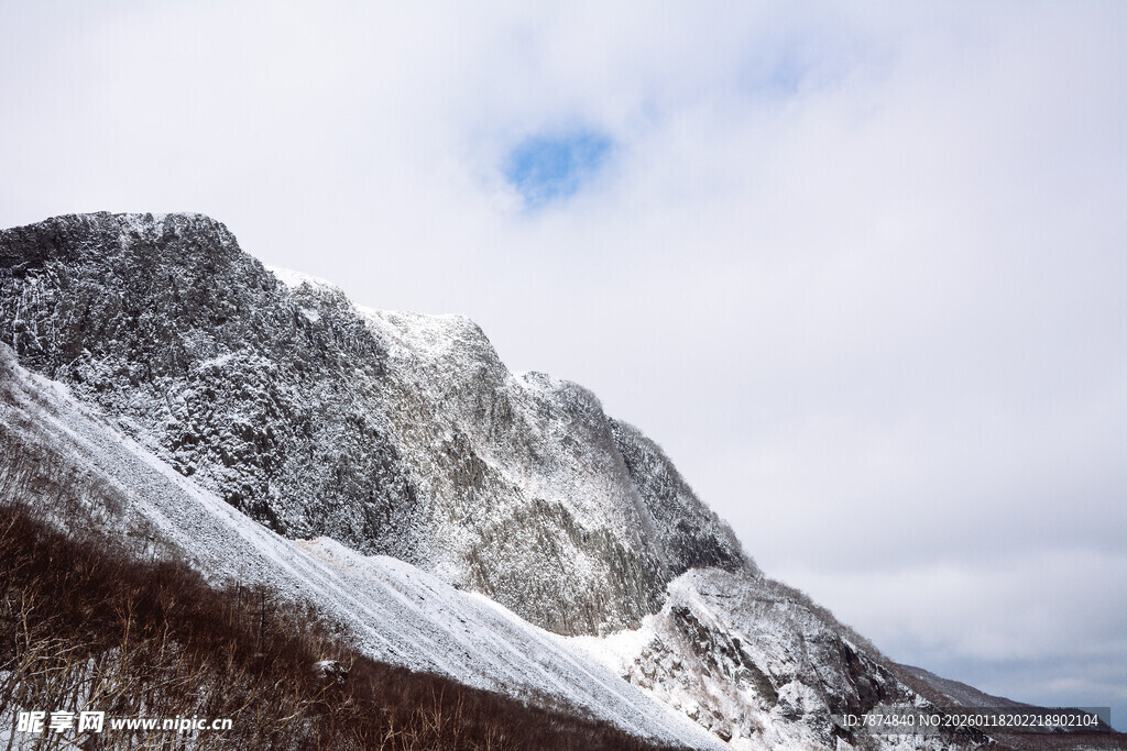 雪山壮丽景致