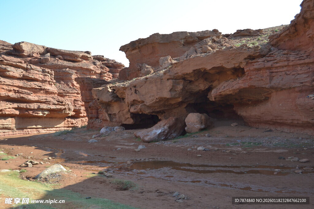 红色岩石地貌景观