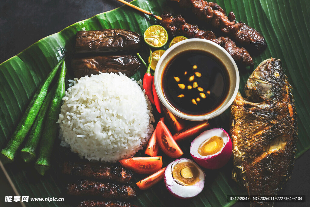 东南亚风味美食拼盘