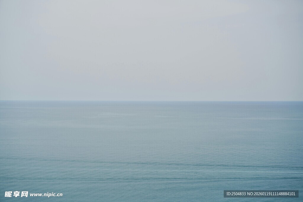 广阔海面 宁静的蓝色世界