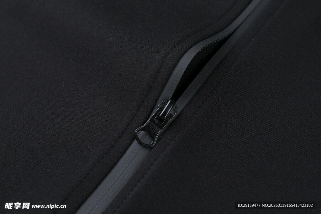 黑色衣物拉链细节特写