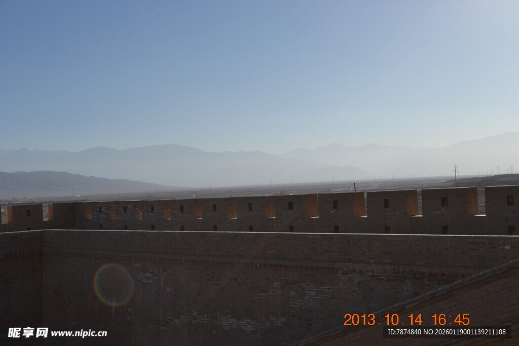 远眺天际线的开阔风景