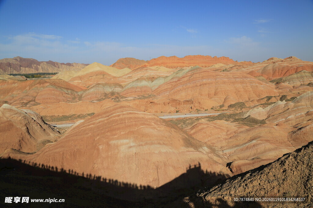 壮丽丹霞地貌景观