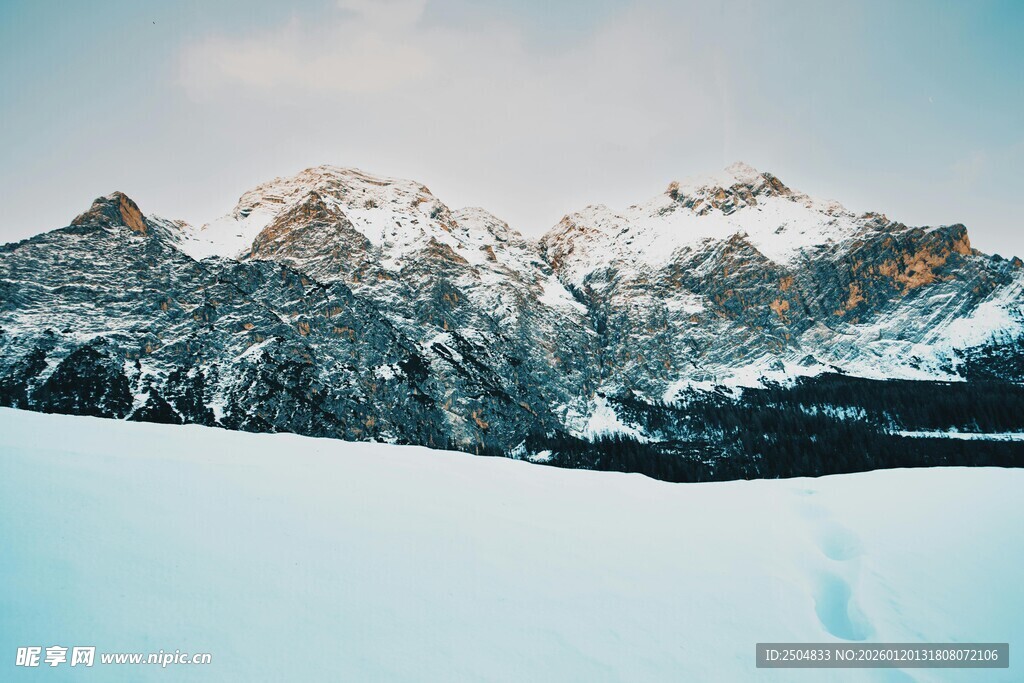 雪山雪景 纯净自然之美