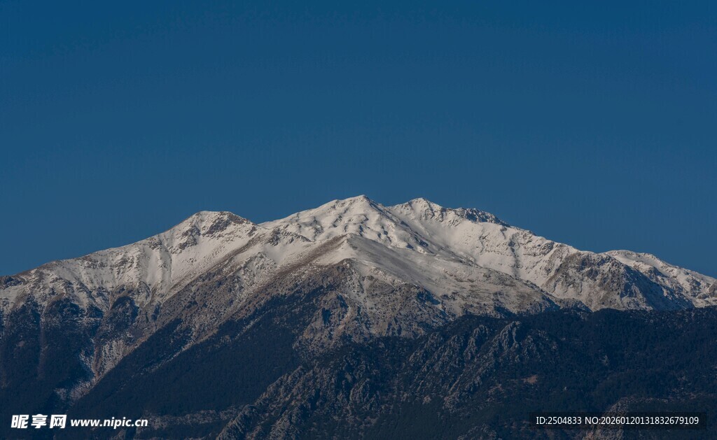 壮丽雪山美景