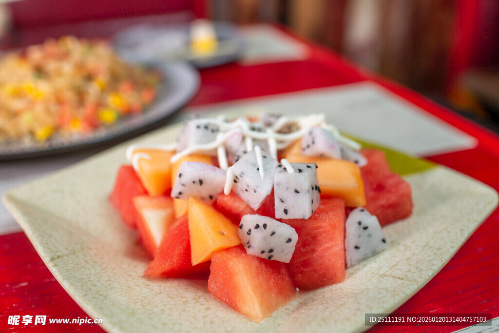 多彩美味水果拼盘