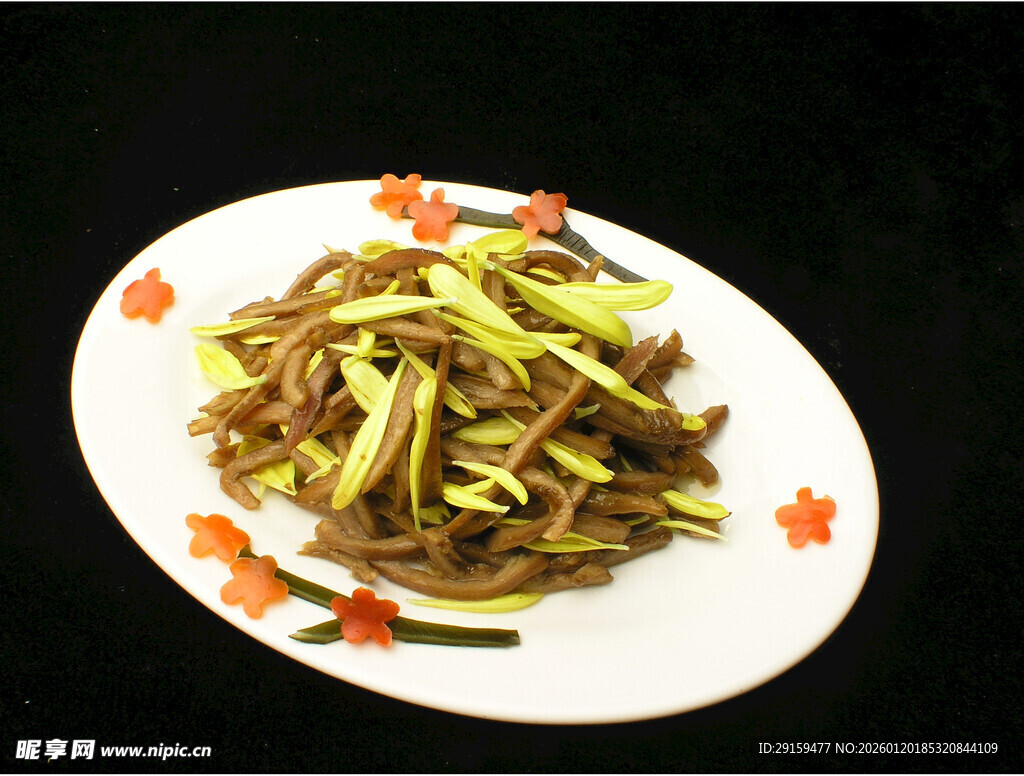 一盘美味的凉拌黄花菜