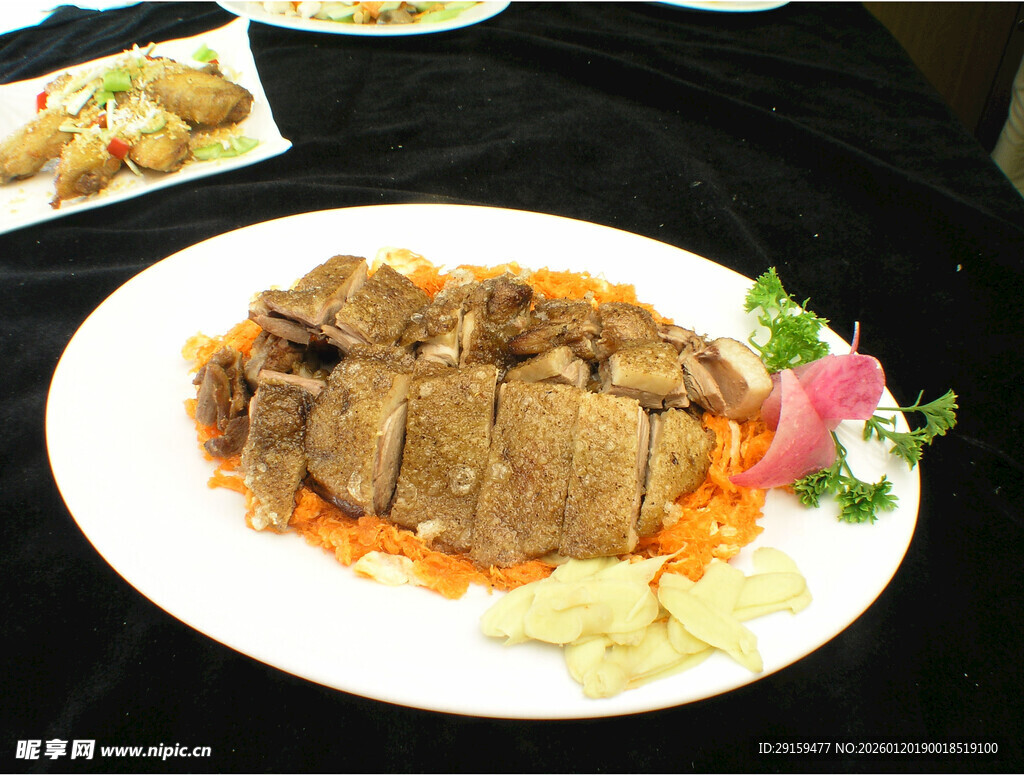 美味卤牛肉摆盘精致