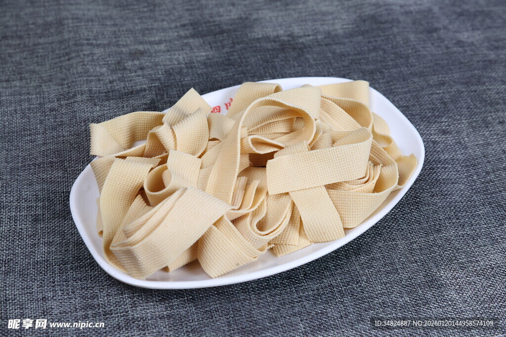 盘中美味豆腐皮
