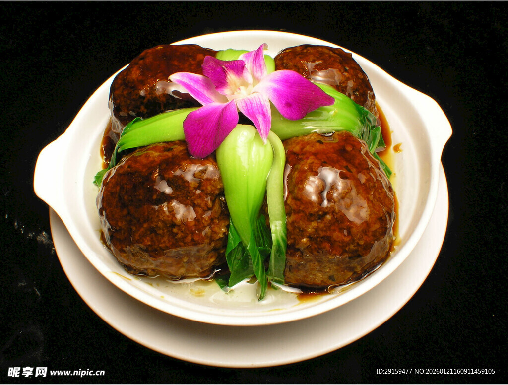 四喜丸子摆盘精致