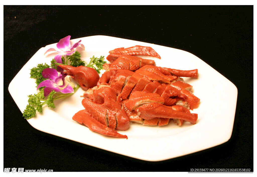 美味香辣蟹摆盘精致