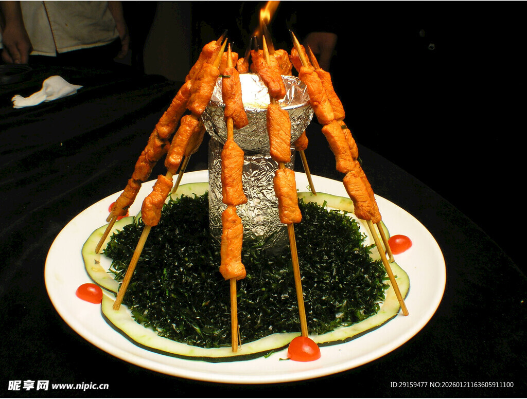 创意造型虾串美食摆盘