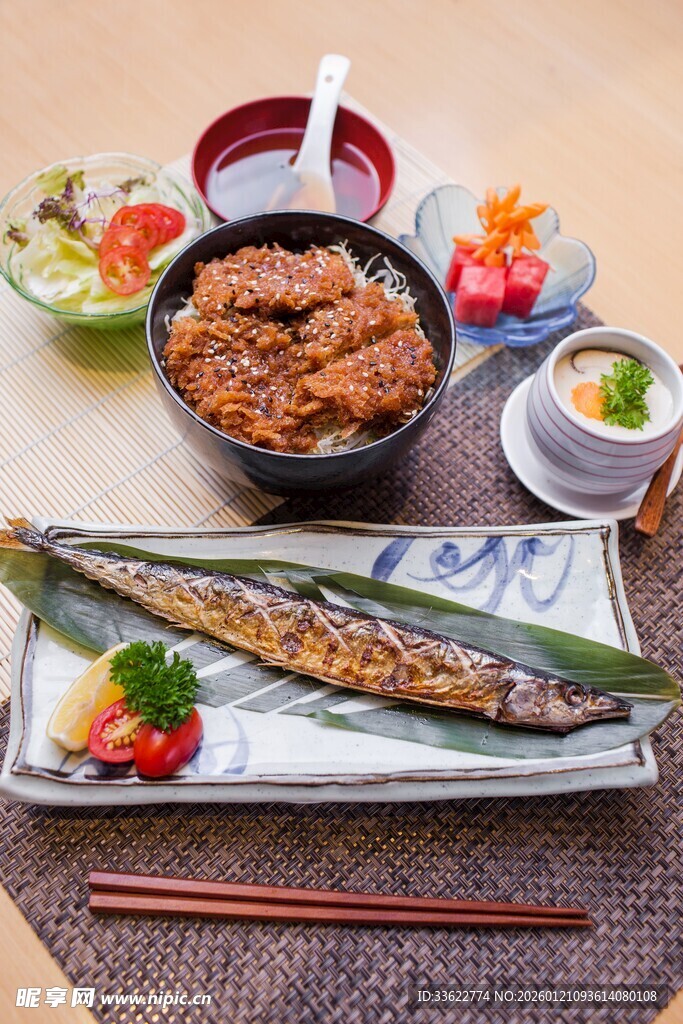 日式美食拼盘展示