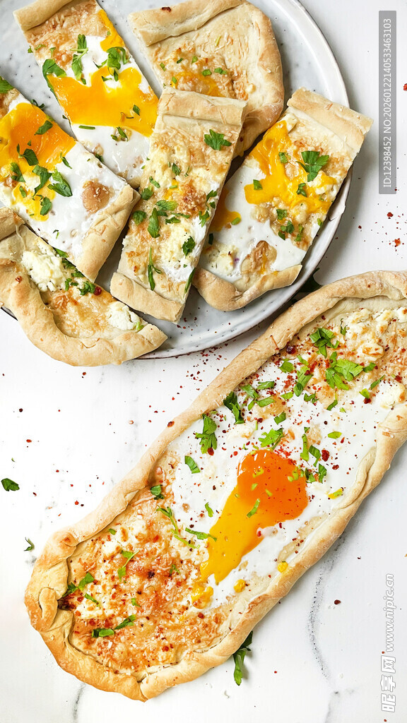 美味鸡蛋芝士面包拼盘