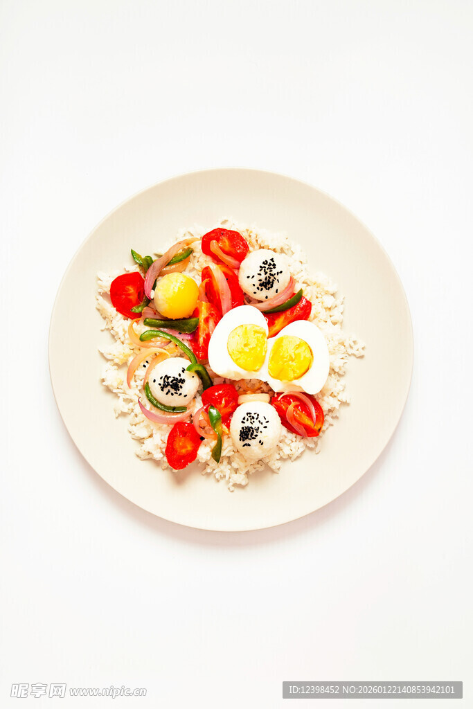 多彩蔬菜摆盘美食