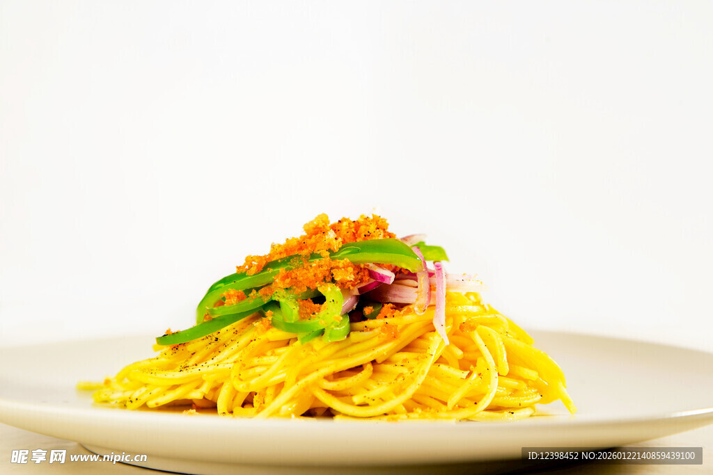 美味意面摆盘精致