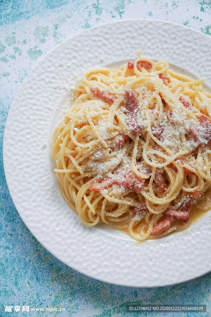 美味培根芝士意大利面