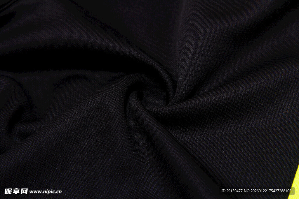 黑色带黄边褶皱布料