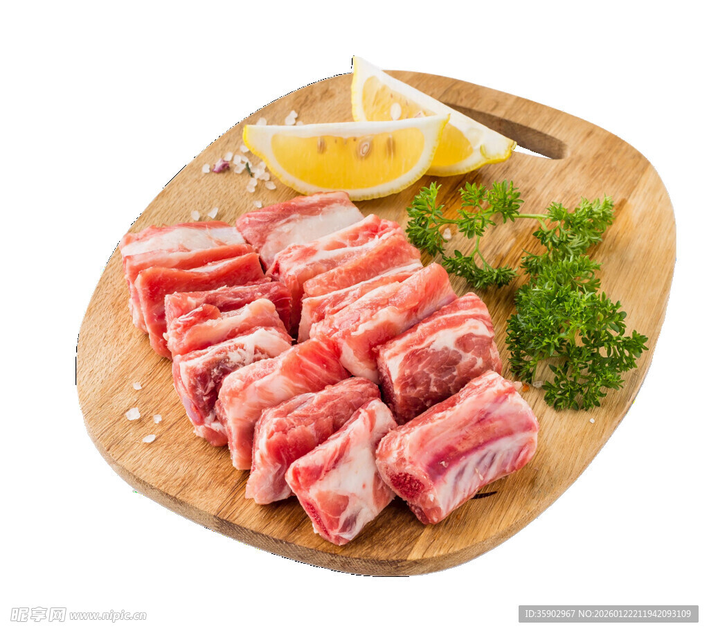 新鲜生牛肉块配柠檬香草