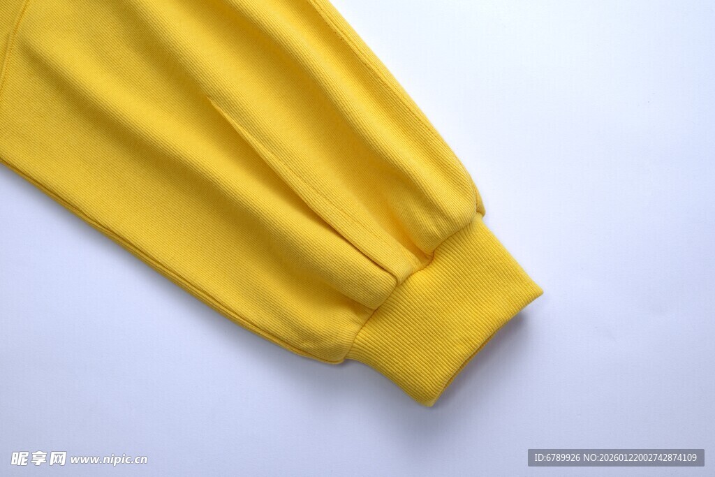 黄色袖口细节展示