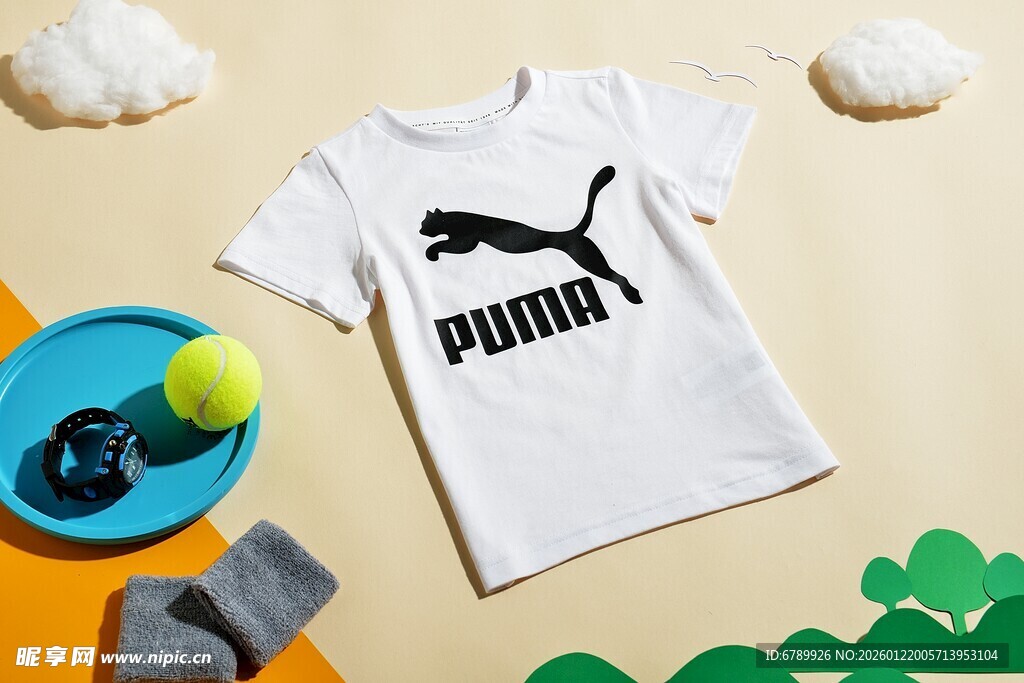 彪马T恤展示及周边配饰