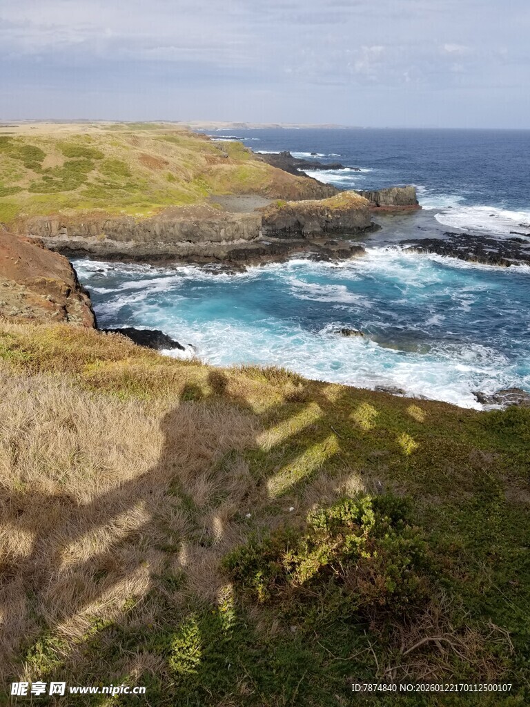海岸风光 海浪拍击岩石