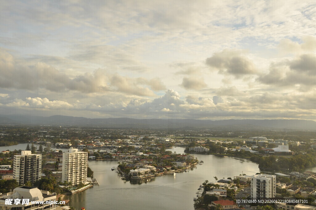 城市河畔全景风光