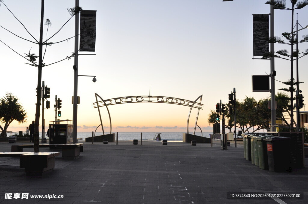海滨步道黄昏美景