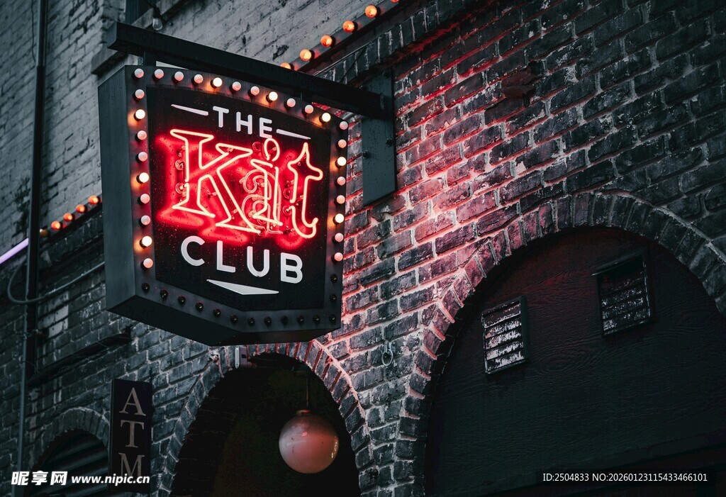 复古风格的KTV俱乐部招牌