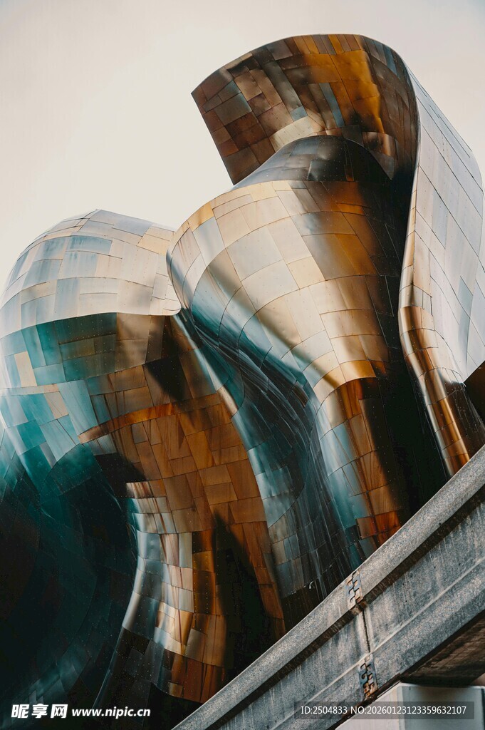 抽象金属雕塑艺术造型