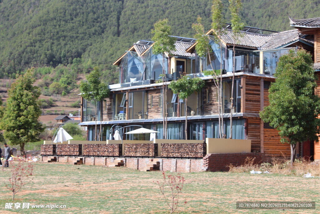 山间特色多层木质度假屋