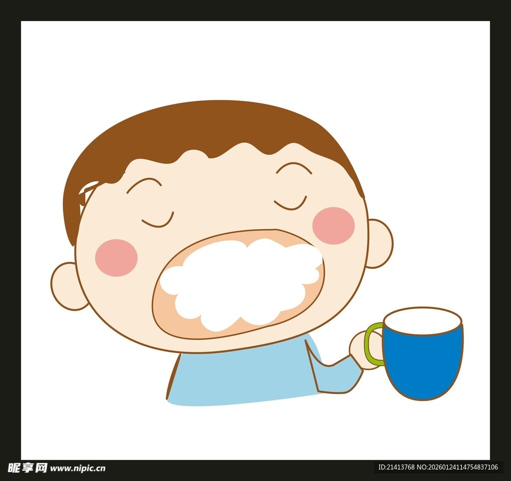 小男孩开心地拿着杯子