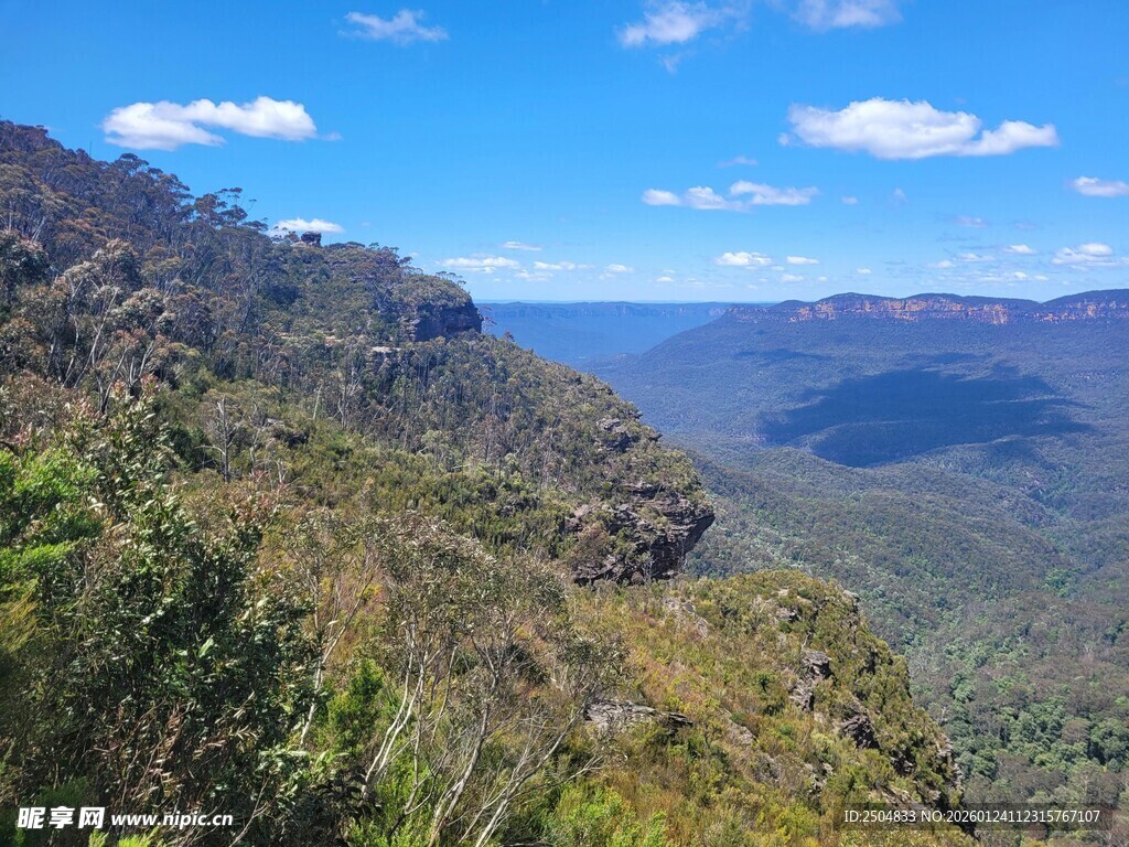 壮丽山景俯瞰自然风光
