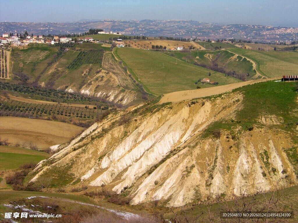 壮观山丘地貌景观