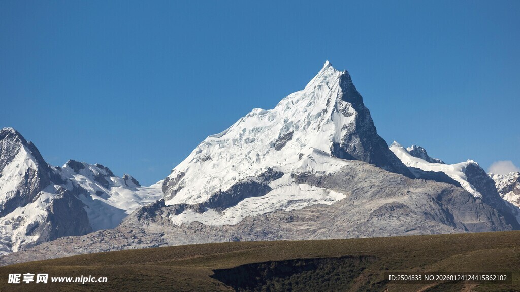马特洪峰壮丽雪山景观