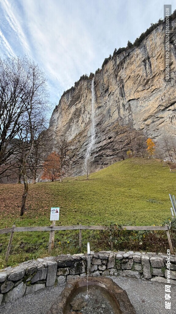 户外山间石壁景观