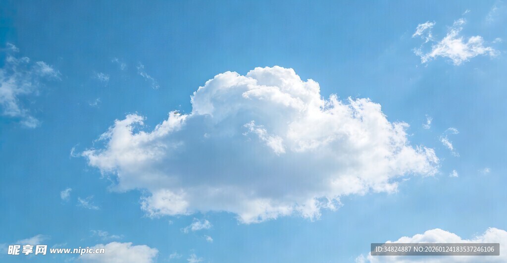 蓝天白云美景