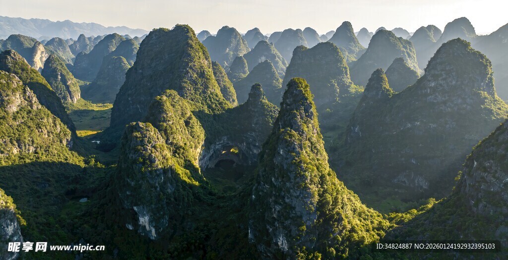桂林山水奇峰景观