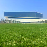 田野旁的现代建筑景观