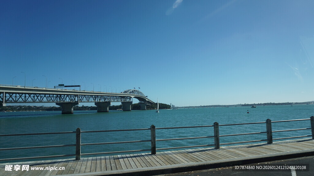 海滨公路与跨海桥梁景观