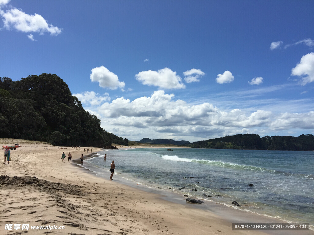 美丽海滨沙滩风景