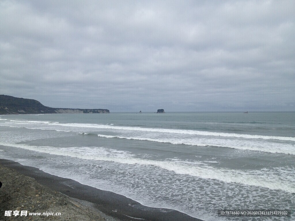 阴天的海边风景