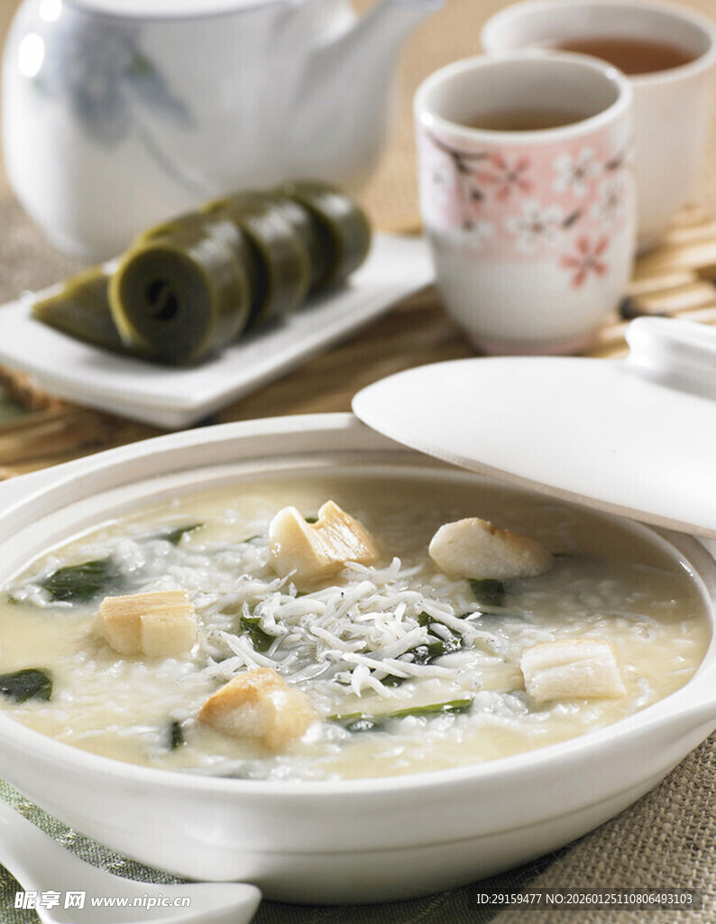 美味海鲜蔬菜汤