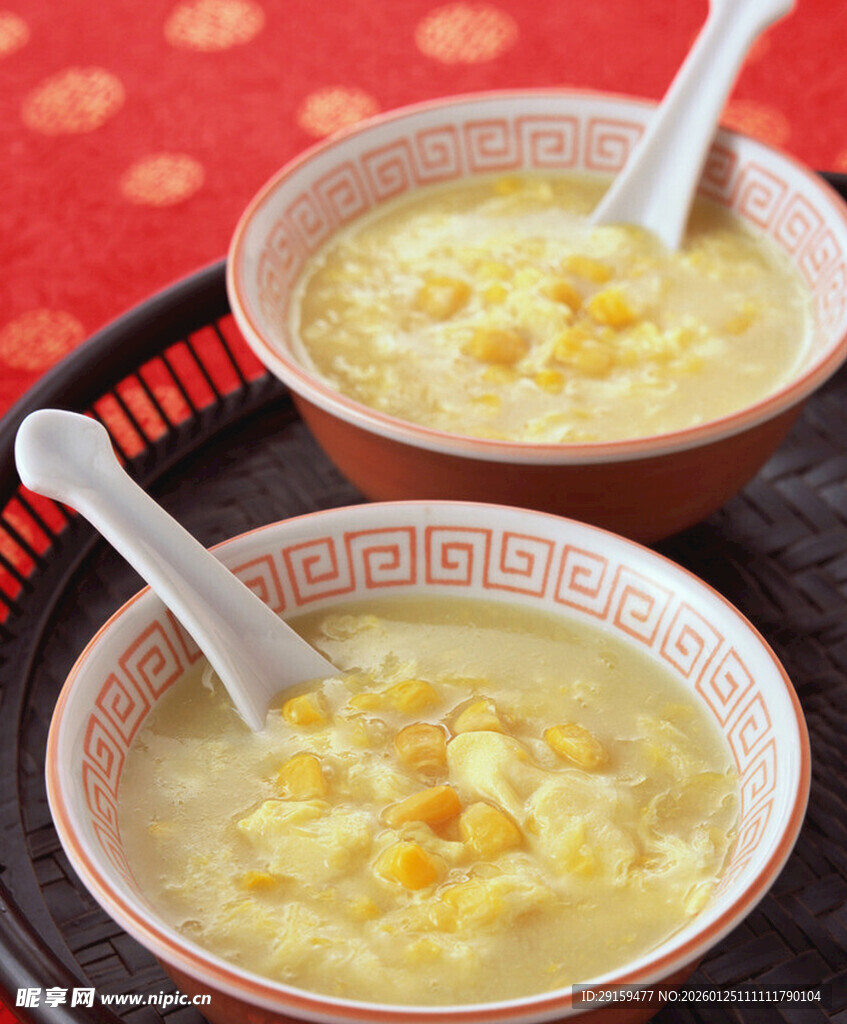 两碗美味玉米羹
