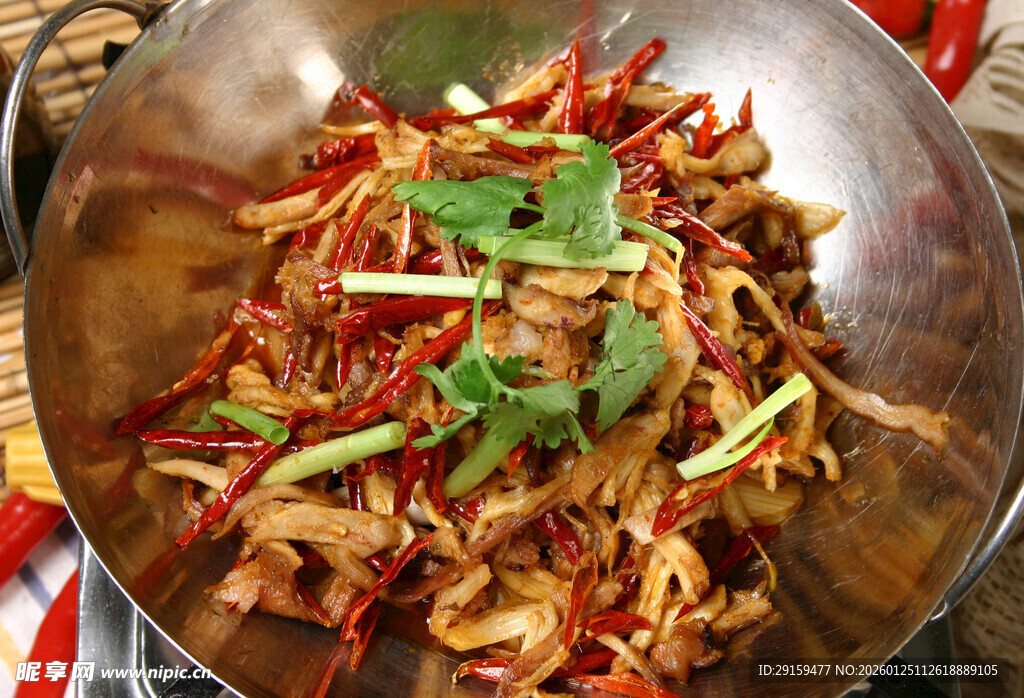 香辣美味干锅鸡丝