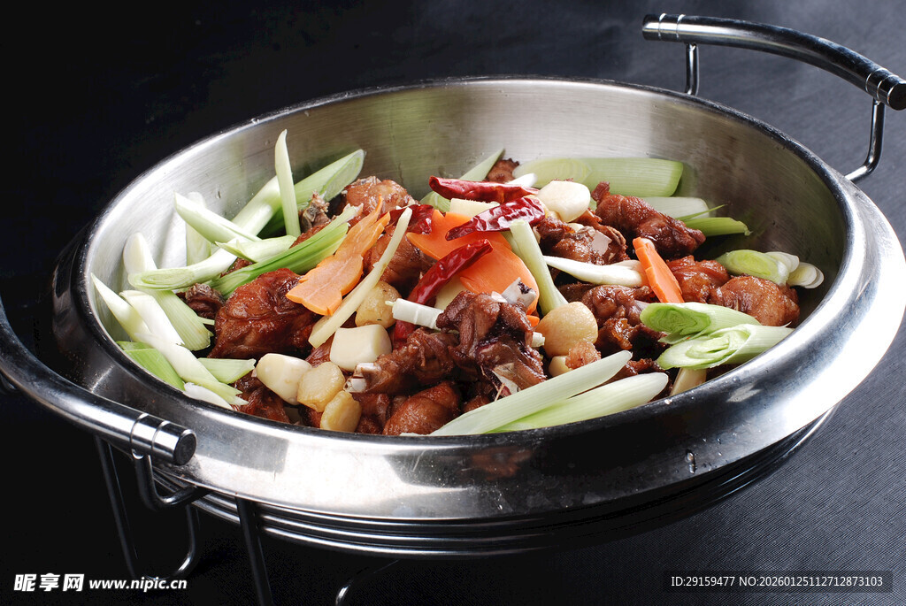 美味干锅食材丰富多样