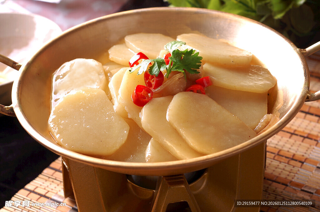 砂锅煮土豆片
