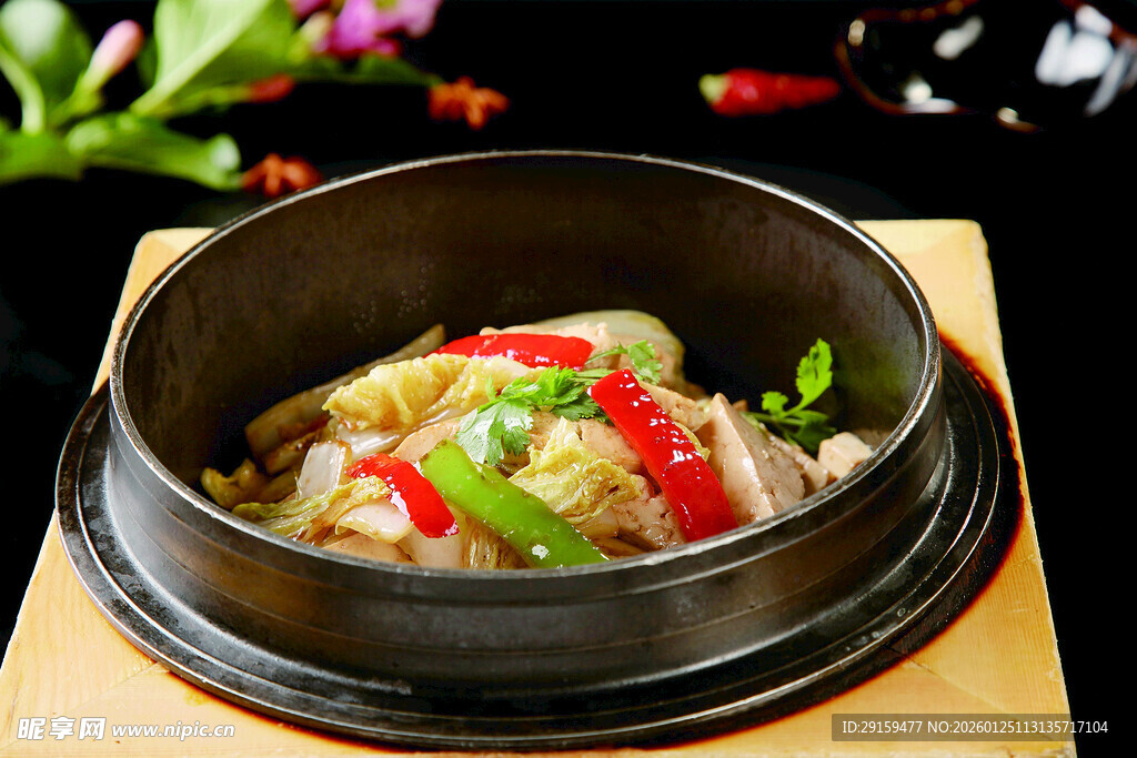 韩式石锅拌饭美味诱人