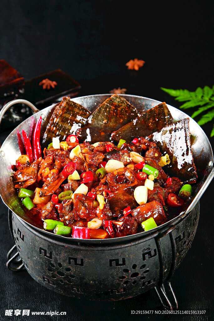 香辣美味干锅牛肉粒